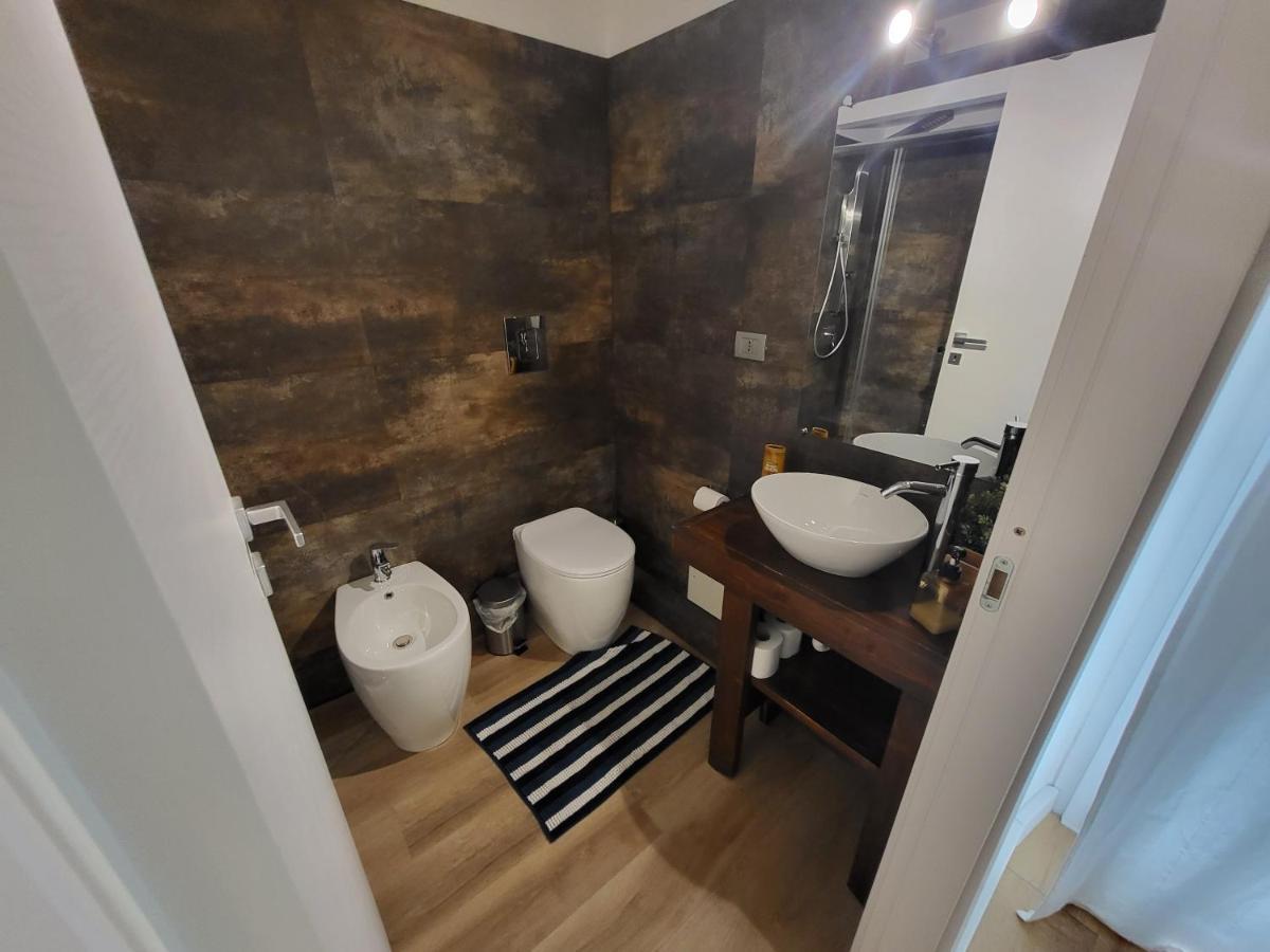 Living Cagliari Marina Bed and Breakfast Exterior foto