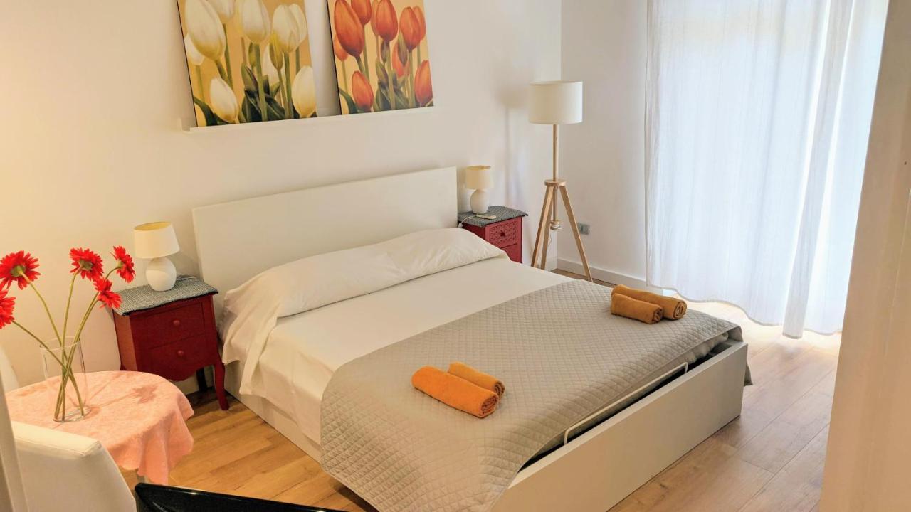 Living Cagliari Marina Bed and Breakfast Exterior foto
